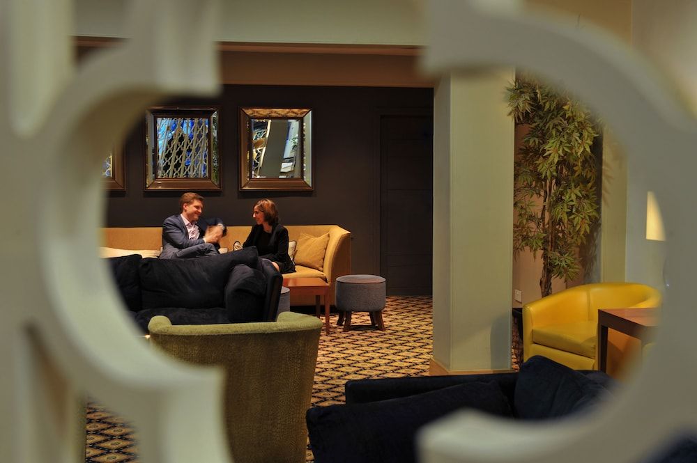 Antoinette Hotel Wimbledon 2