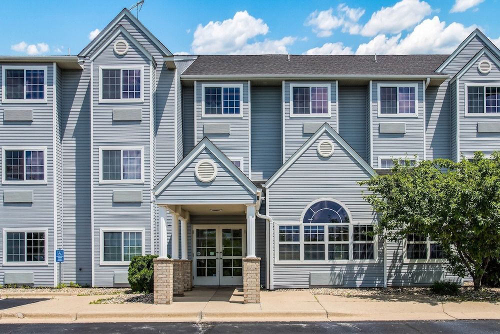 Quality Inn Owatonna near Medical Center 1