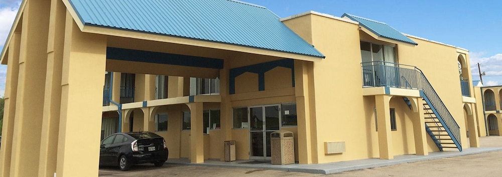 Americas Best Value Inn Schulenburg 1