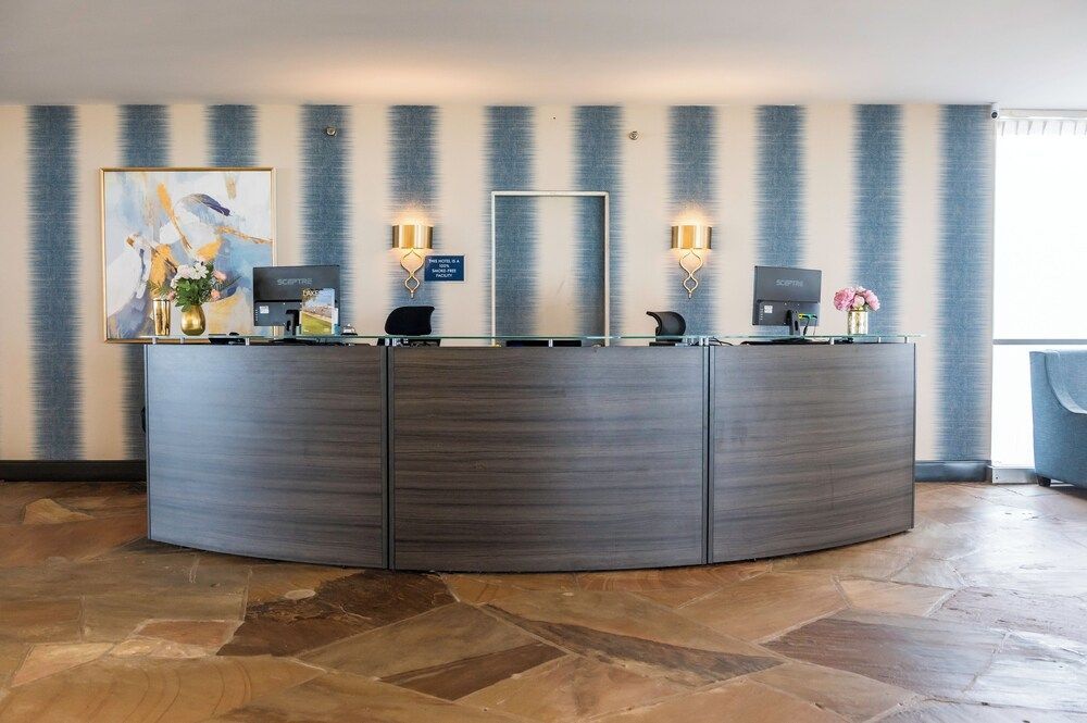 Illinois Beach Hotel 2