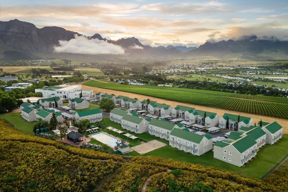 Protea Hotel by Marriott Stellenbosch & Conference Centre 1