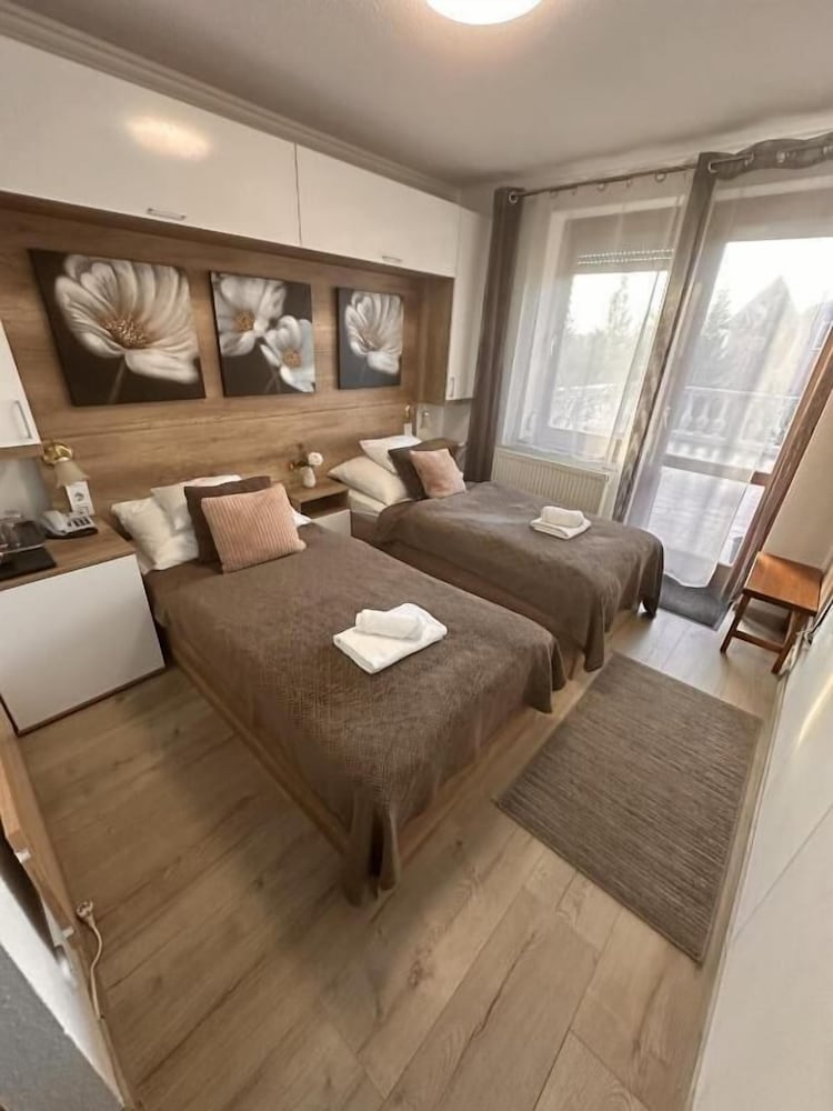 Le Rose Suites & Park Hotel 2