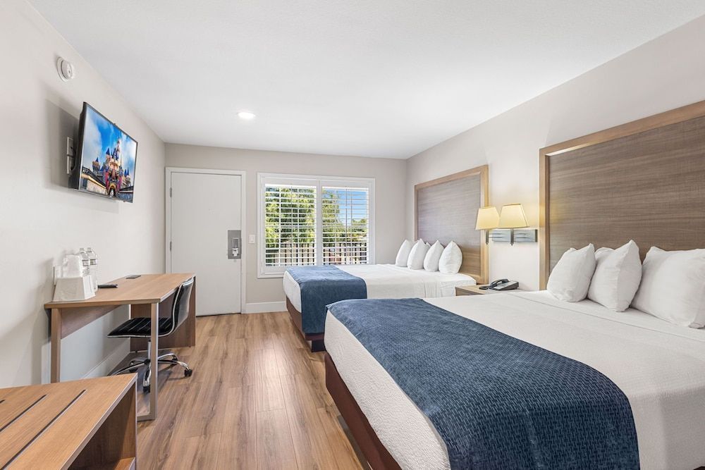 Hotel 414 Anaheim 1