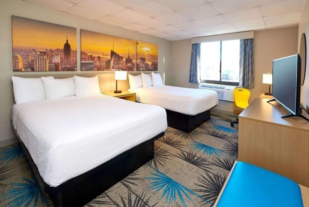 Days Inn by Wyndham Parsippany 1