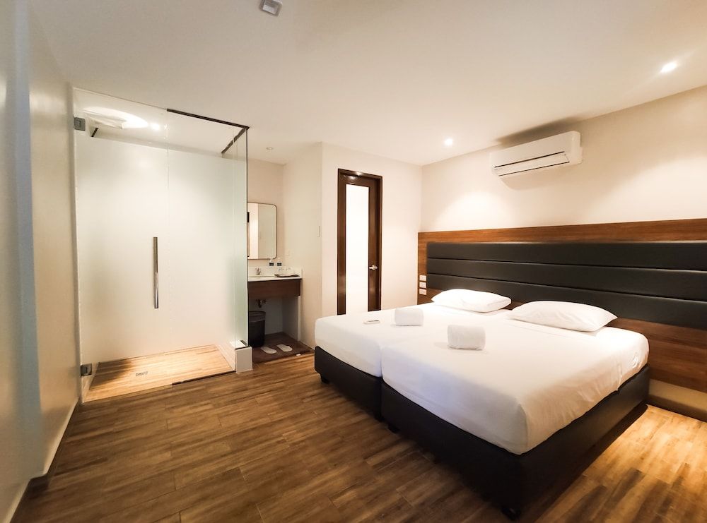 The Hub District Garden Suites 1