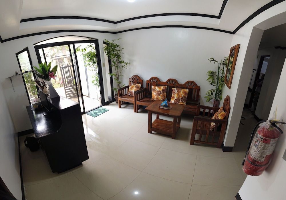 Amparo's Tourist Inn 1