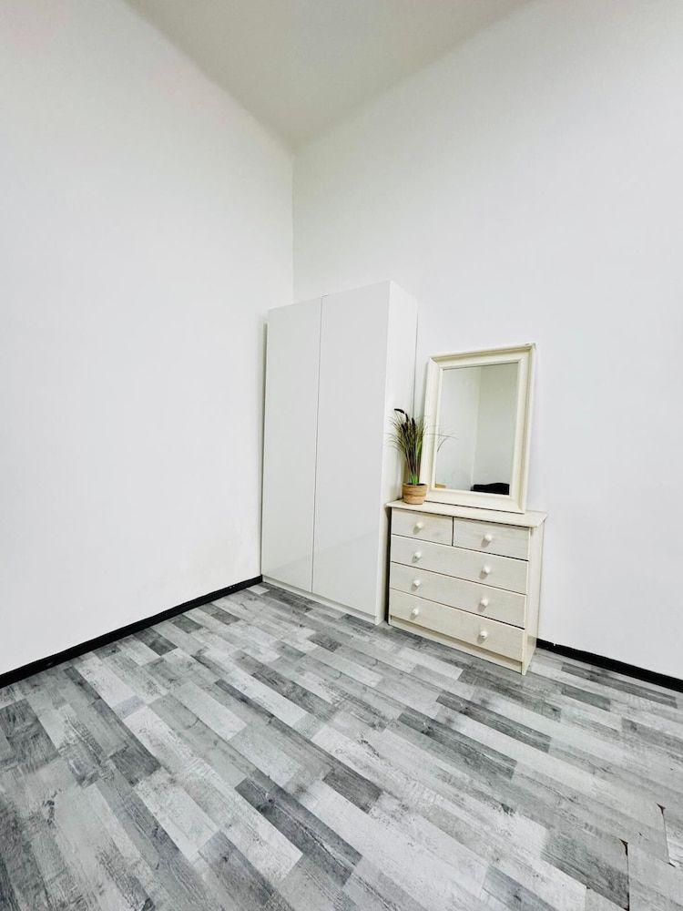 Beautiful Studio Apt Near Rathausplatz 2