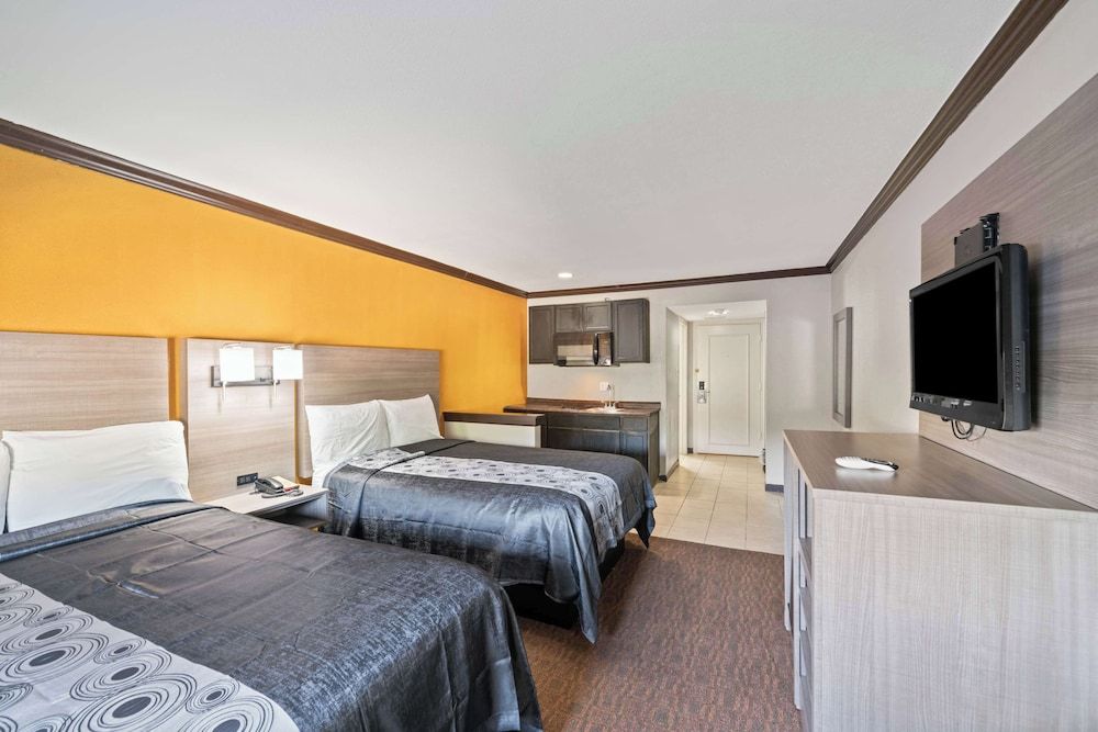Americas Best Value Inn & Suites Brenham 1