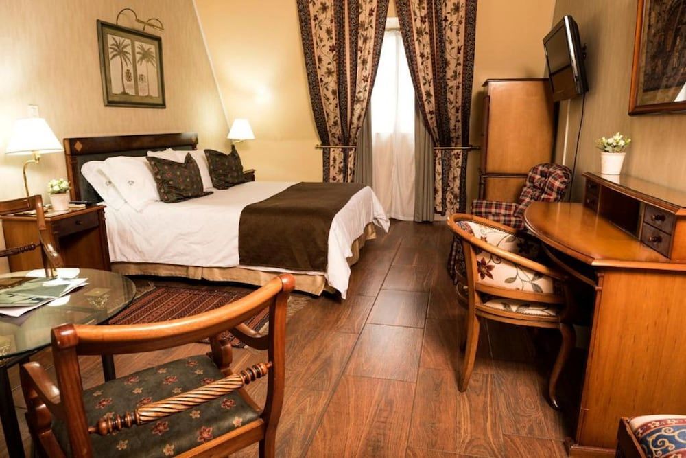 Mayflower Suites 1