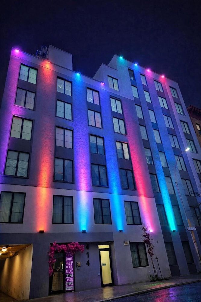 ROSE HOTEL BRONX 1