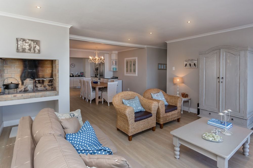 Ons C-Huis - Gansbaai Seafront Accommodation, back-up power 2