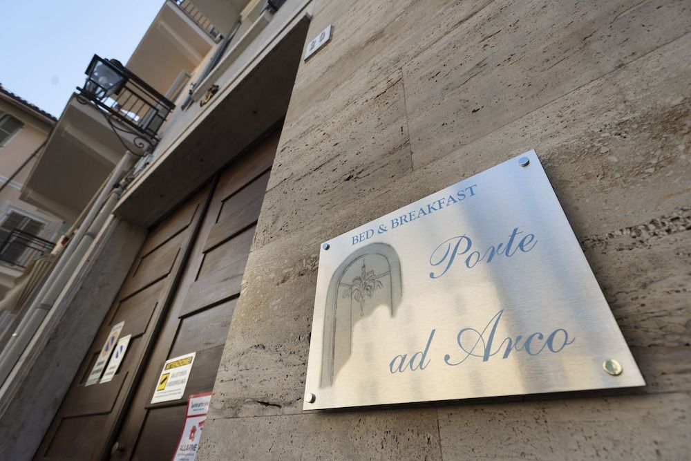 Porte ad Arco 1