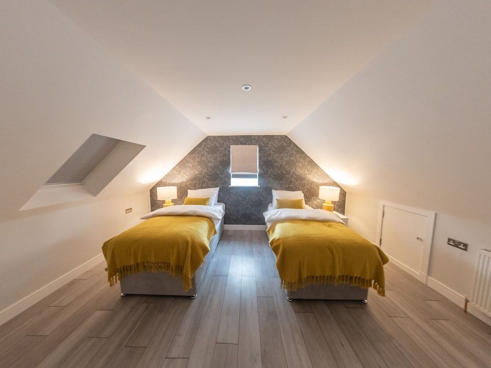 Ivory Lodge 2