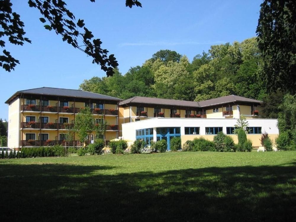PARKHOTEL zur KLAUSE 1