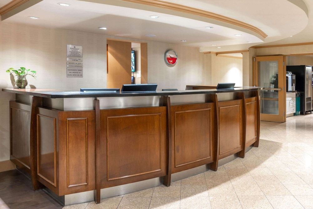 Ramada by Wyndham Coquitlam 2