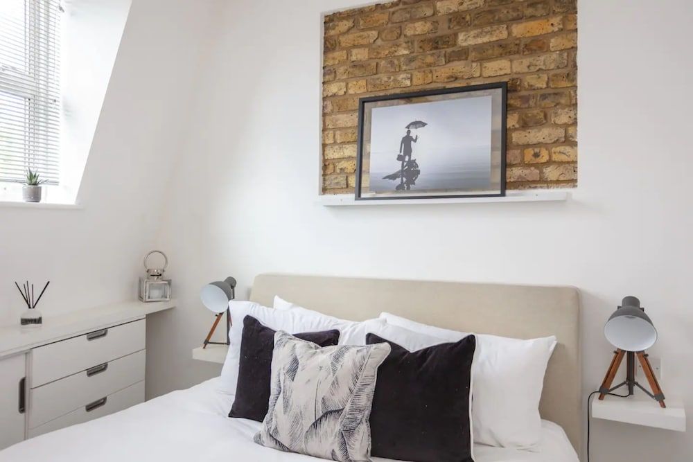 Stylish 1 Bedroom Apartment Near Northcote Road 2