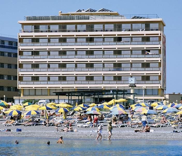 Aquarium View Hotel Adults Only 21 plus 2
