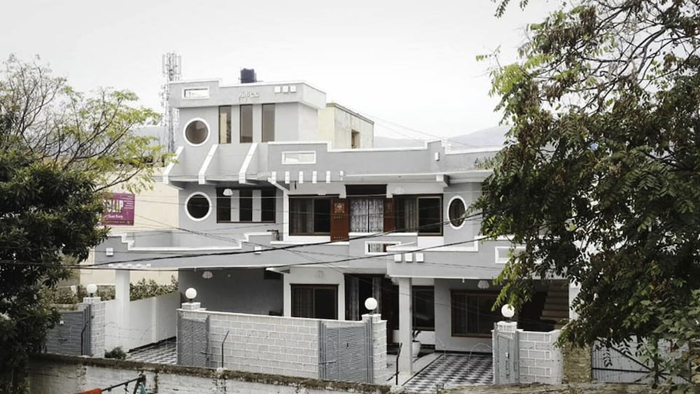 Tulip Guest House Abbottabad 1