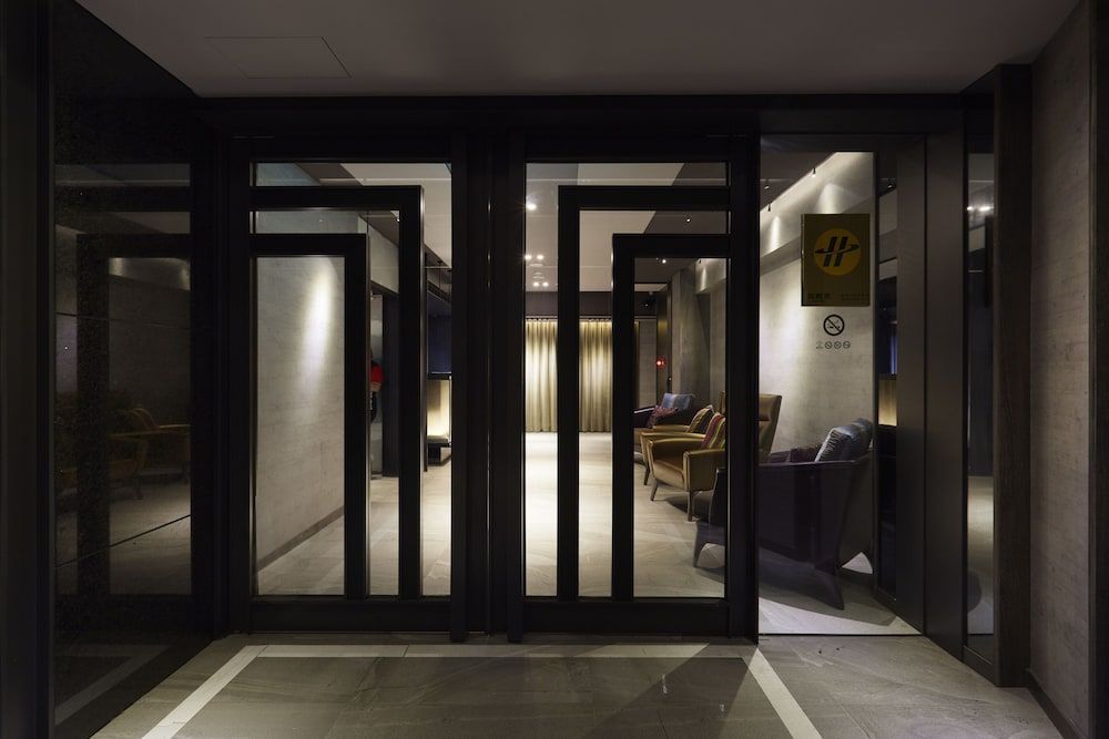 At Home Hotel Ximen 2