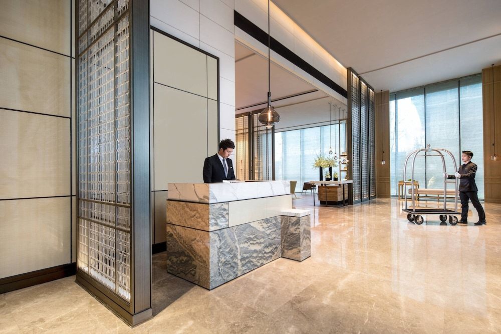 Courtyard by Marriott Shanghai Hongqiao 1