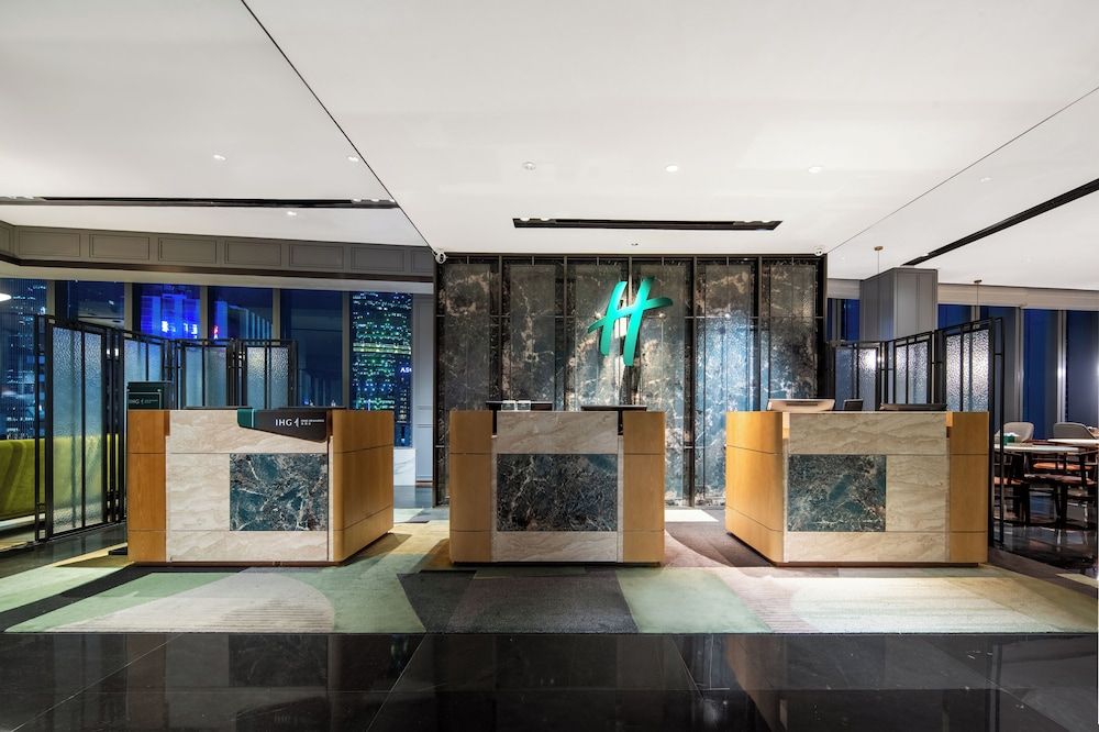 Holiday Inn Guangzhou Zhujiang New Town 1