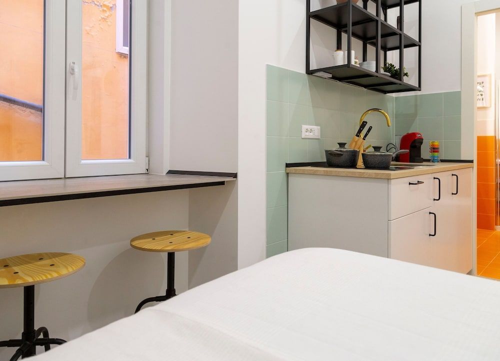 Lovely and tiny unit in the City center 2