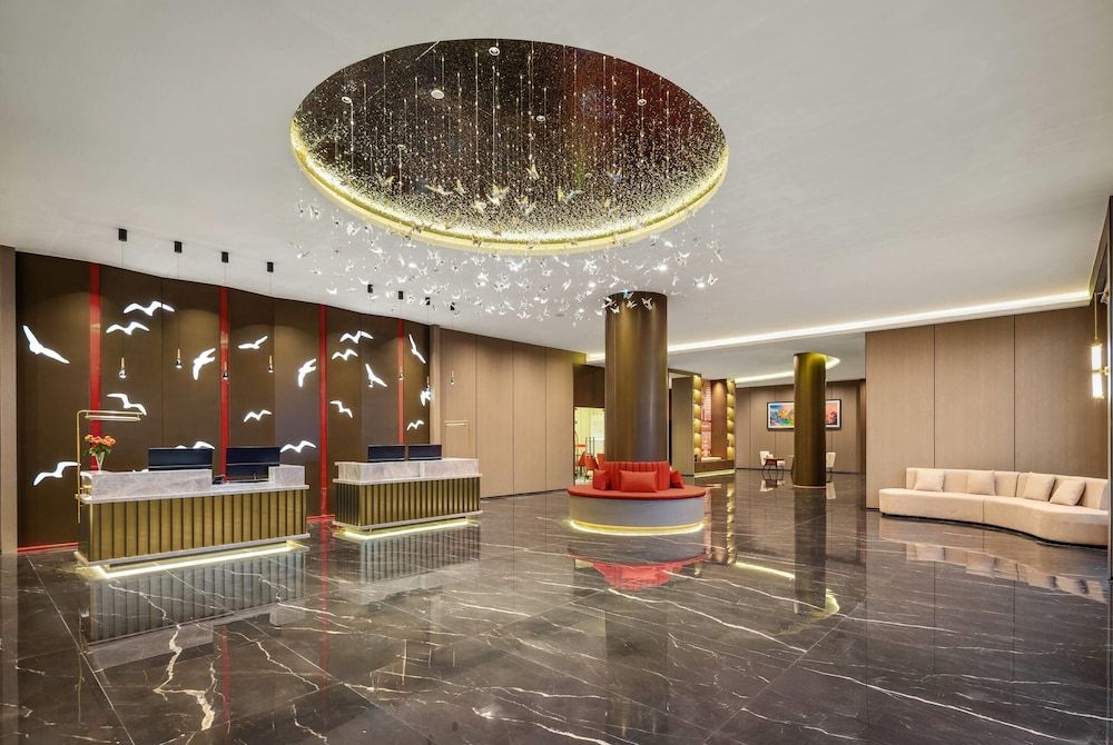 Ramada Encore by Wyndham Kunming South Station 2