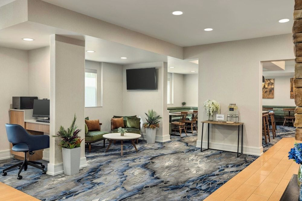Fairfield Inn & Suites Savannah I-95 South 2