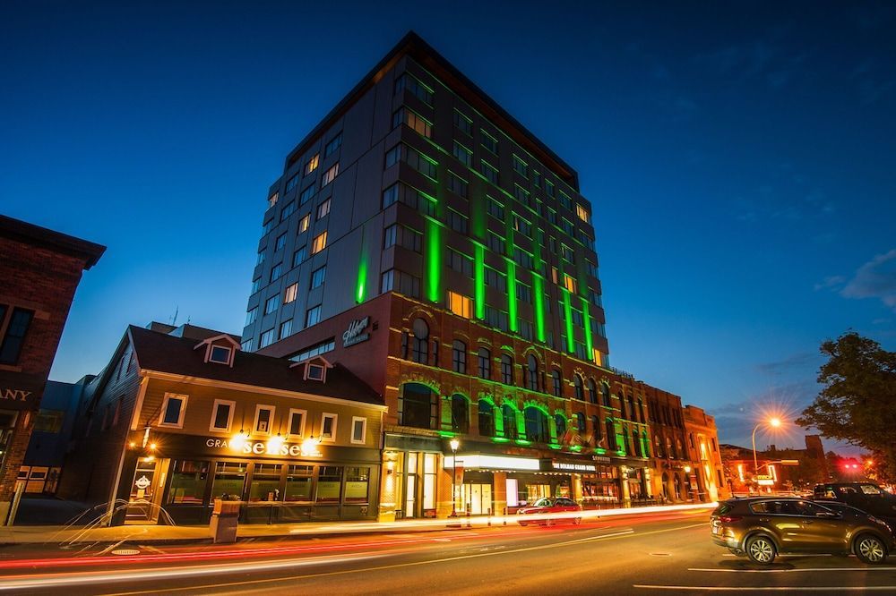 The Holman Grand Hotel 1