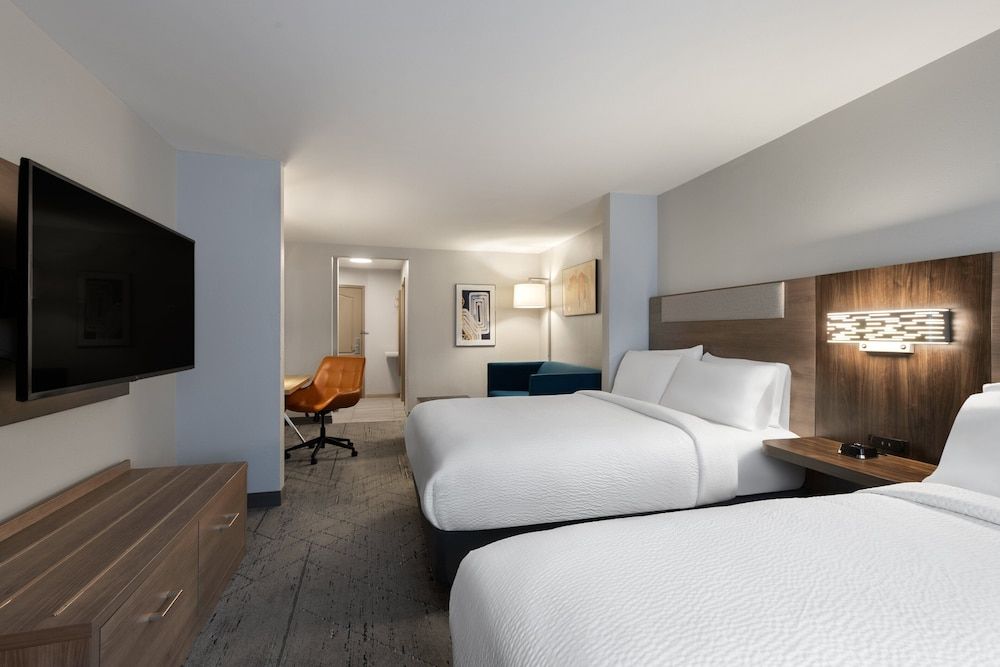 Holiday Inn Express SAVANNAH AIRPORT by IHG 1