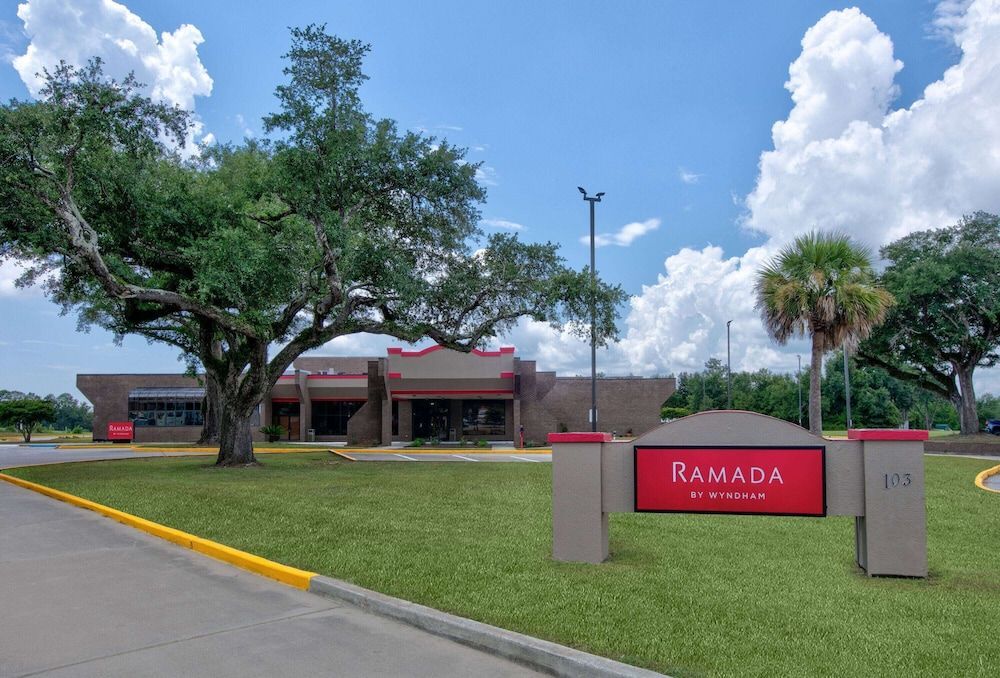 Ramada by Wyndham Diamondhead I-10 Gulfport 1