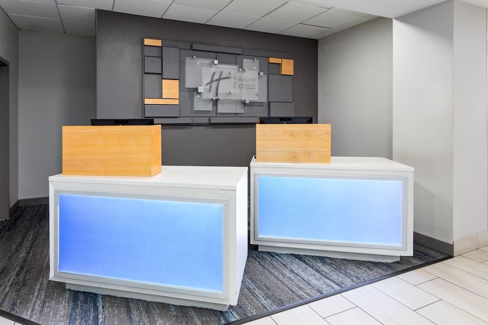 Holiday Inn Express NEW ALBANY - LOUISVILLE NW by IHG 1