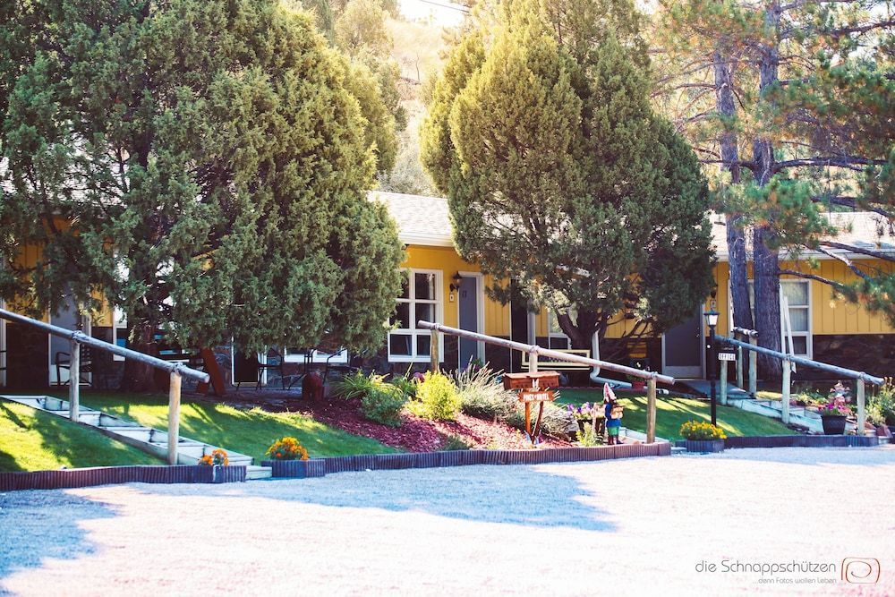 The Pines Country Inn 1