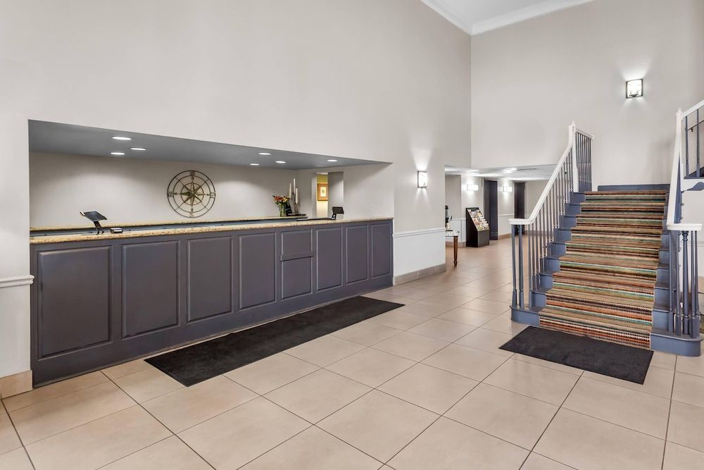 Country Inn & Suites by Radisson, Beckley, WV 2