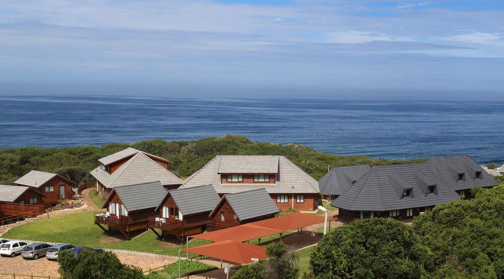 Brenton on Sea Cottages 1