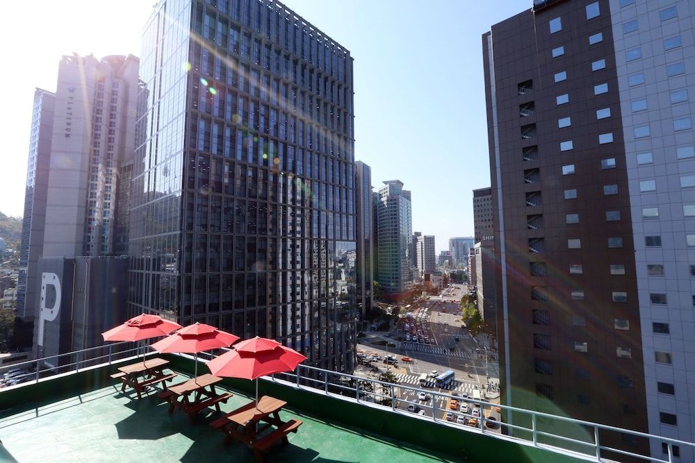 57 Myeongdong Hostel 1