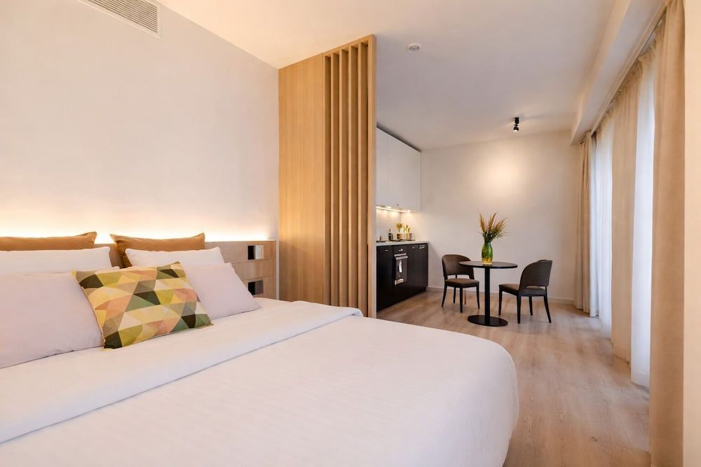 Stay at Brussels 1
