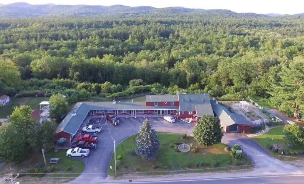 Midway Lodging 1