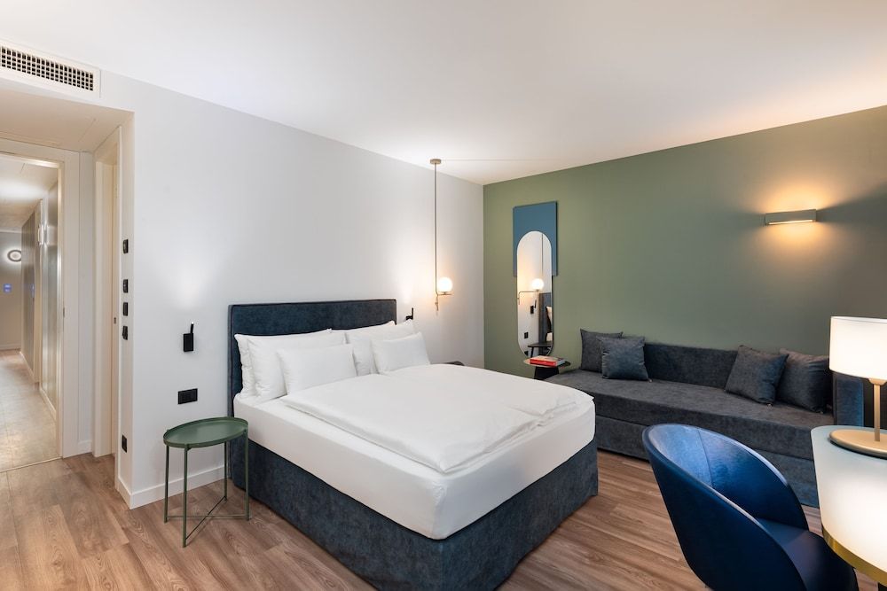 HT Hotel Trieste 1