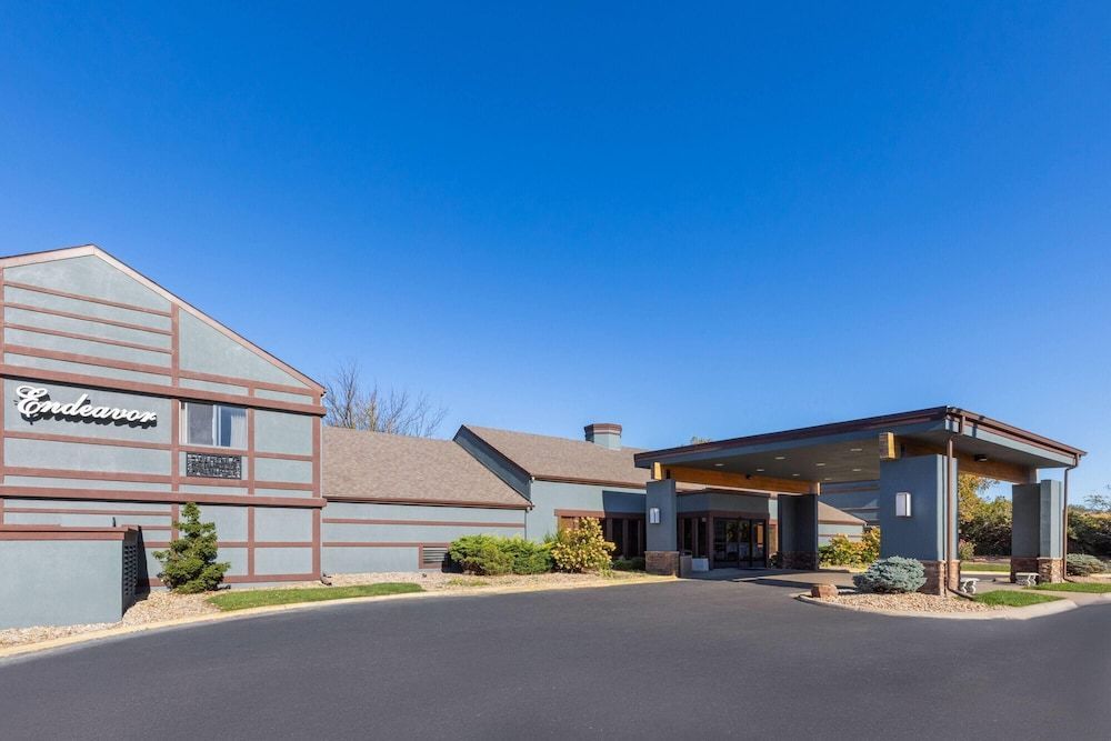 Endeavor Inn & Suites, Trademark Collection by Wyndham 1
