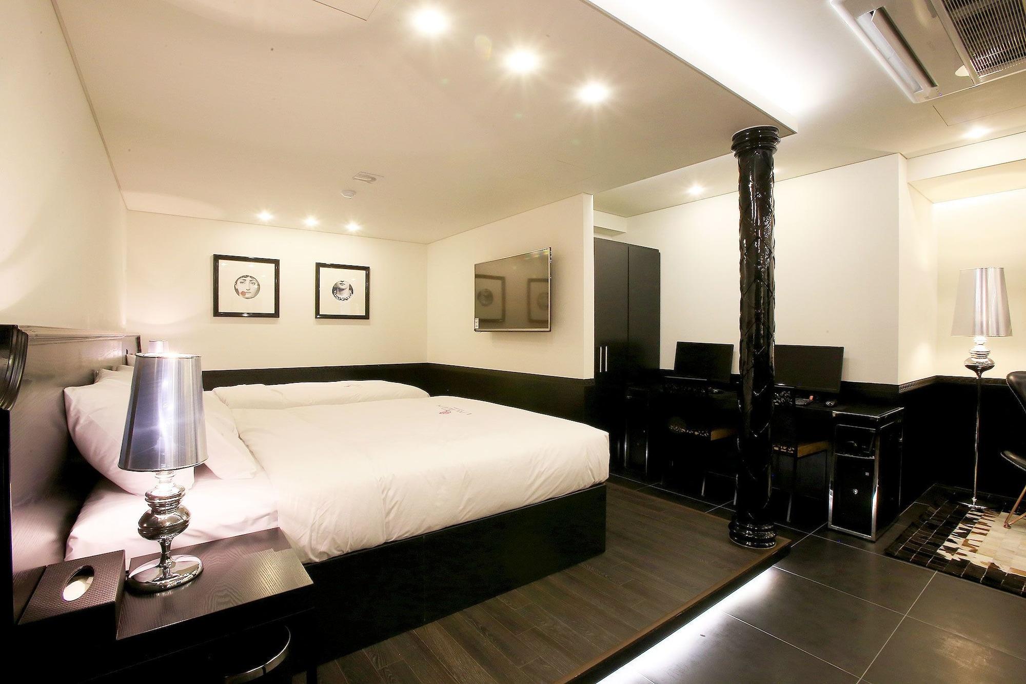 Hotel Lavieen 1