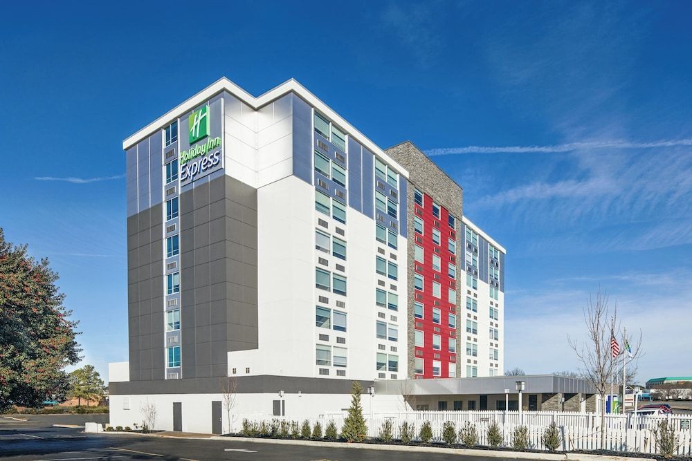 Holiday Inn Express RICHMOND - MIDTOWN by IHG 1