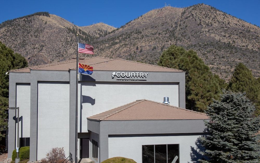 Country Inn & Suites by Radisson - Flagstaff East Route 66 1