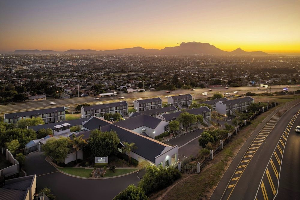 Protea Hotel by Marriott Cape Town Tyger Valley 1