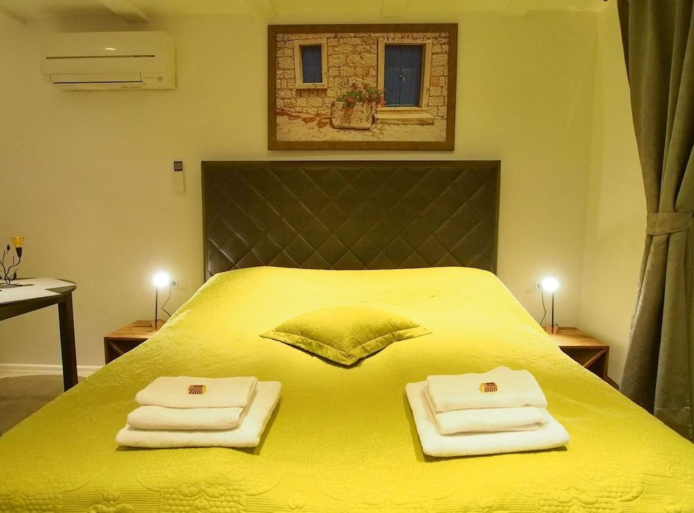 Luxury Style Apartments 1