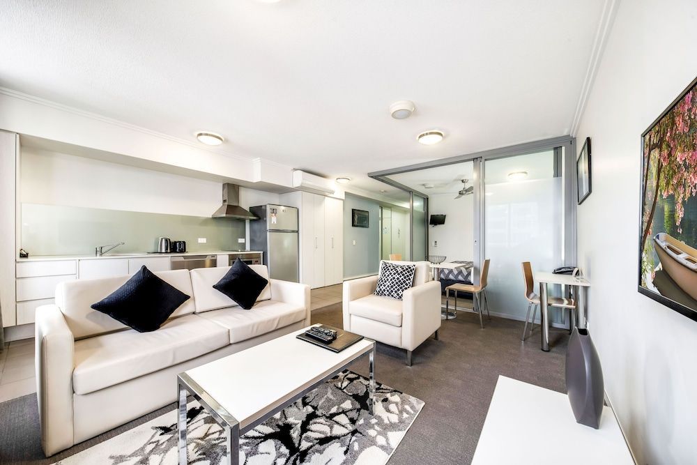 The Capitol Apartments 1