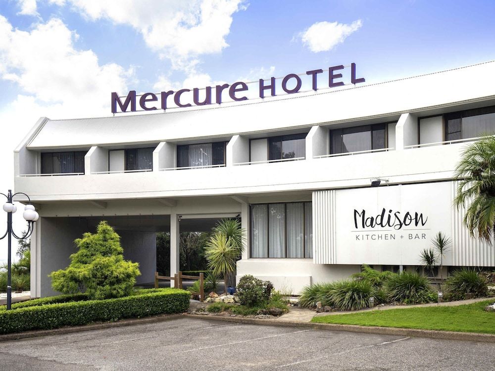 Mercure Charlestown 1