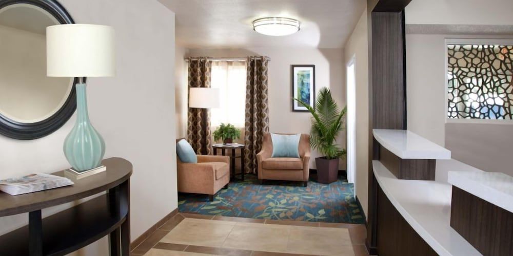 Candlewood Suites CUT OFF - GALLIANO by IHG 2