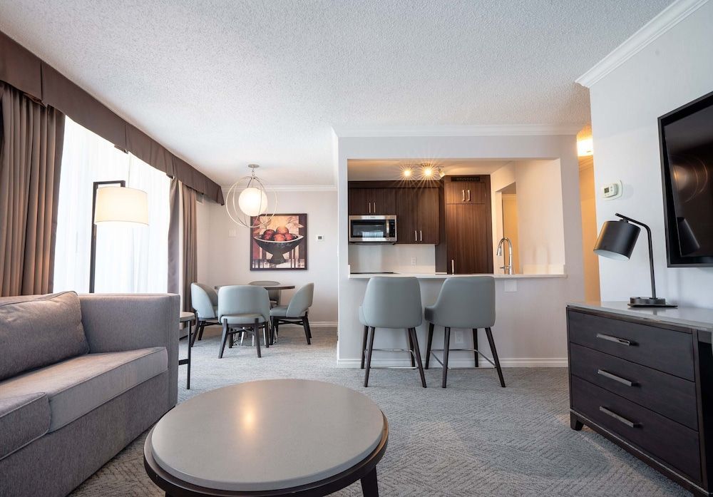 La Grande Residence at the Sutton Place Hotel 1