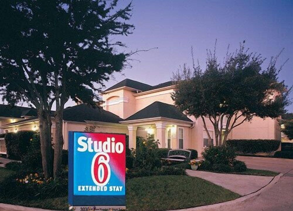 Studio 6-Dallas, TX - Garland - Northeast 1